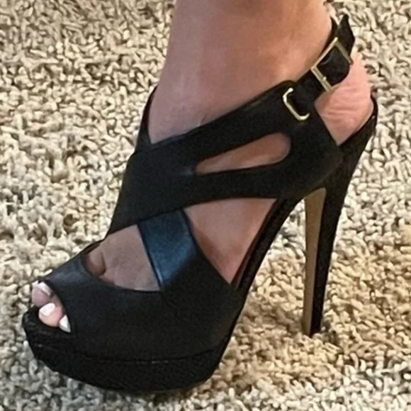 BEBE 7 BLACK STRAPPY PLATFORM HEELS Open toe cocktail dressy holiday Christmas - Picture 1 of 10